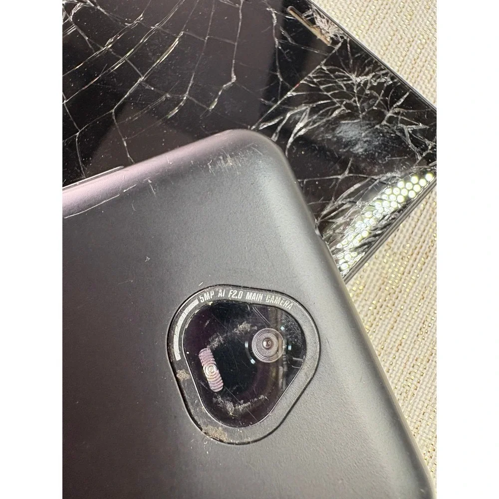 Bundle of parts, cell phones